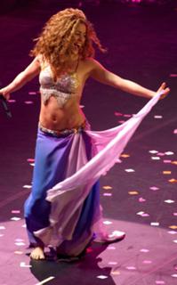 Shakira feet photo thumbnail