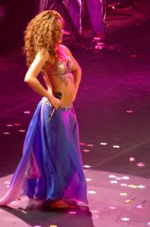 Shakira feet photo thumbnail