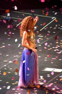 Shakira feet photo thumbnail