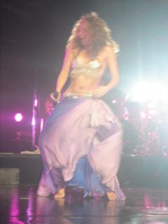 Shakira feet photo thumbnail