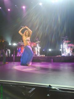 Shakira feet photo thumbnail