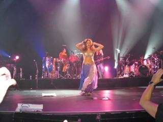 Shakira feet photo thumbnail