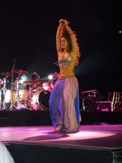 Shakira feet photo thumbnail