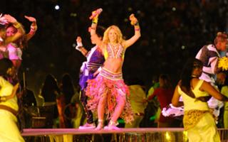 Shakira feet photo thumbnail