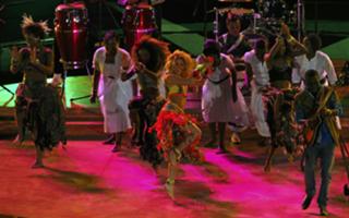 Shakira feet photo thumbnail