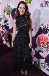 Jessica Lowndes feet photo thumbnail