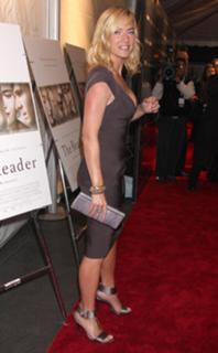 Kate Winslet feet photo thumbnail