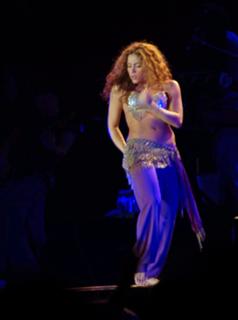 Shakira feet photo thumbnail