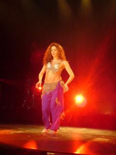 Shakira feet photo thumbnail
