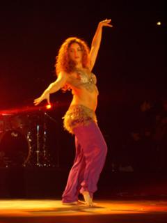 Shakira feet photo thumbnail