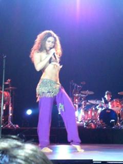 Shakira feet photo thumbnail