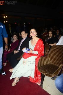Alia Bhatt feet photo thumbnail