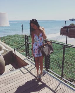 Scarlet Vas feet photo thumbnail