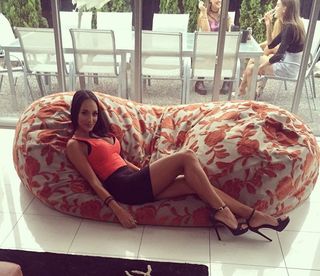 Scarlet Vas feet photo thumbnail
