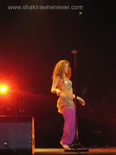 Shakira feet photo thumbnail