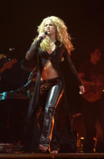 Shakira feet photo thumbnail