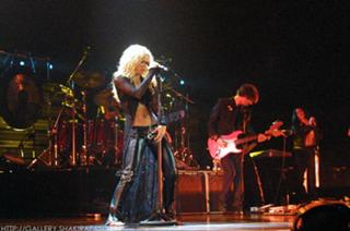 Shakira feet photo thumbnail