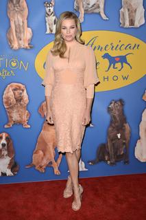 Rebecca Romijn feet photo thumbnail