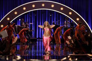 Shakira feet photo thumbnail