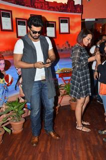 Sonakshi Sinha feet photo thumbnail