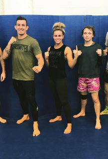 Paige VanZant feet photo thumbnail