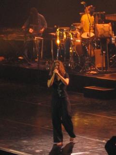 Shakira feet photo thumbnail