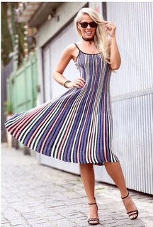 Adriane Galisteu feet photo thumbnail
