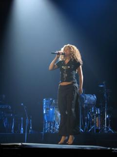 Shakira feet photo thumbnail