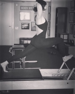 Vanessa Hudgens feet photo thumbnail
