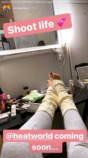 Vicky Pattison feet photo thumbnail