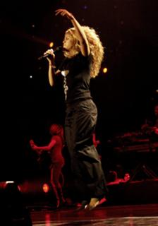 Shakira feet photo thumbnail