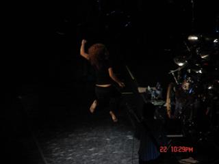 Shakira feet photo thumbnail