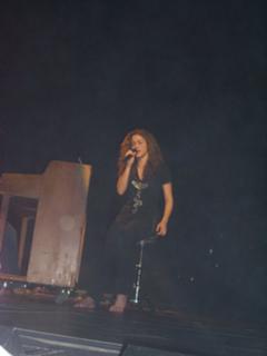 Shakira feet photo thumbnail