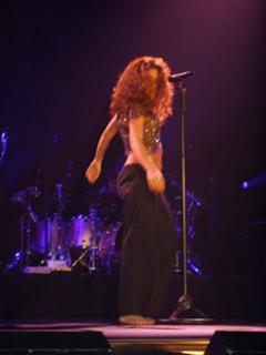 Shakira feet photo thumbnail