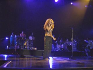 Shakira feet photo thumbnail
