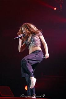 Shakira feet photo thumbnail