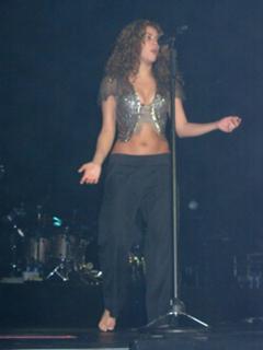 Shakira feet photo thumbnail