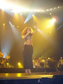 Shakira feet photo thumbnail