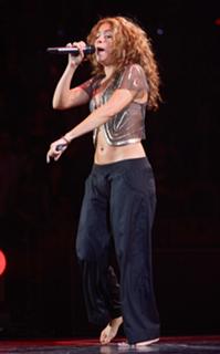 Shakira feet photo thumbnail
