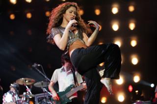 Shakira feet photo thumbnail