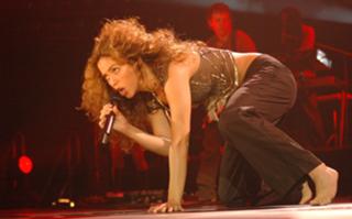 Shakira feet photo thumbnail