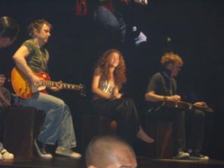 Shakira feet photo thumbnail