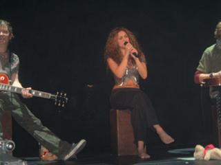 Shakira feet photo thumbnail