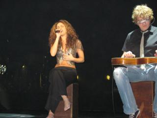 Shakira feet photo thumbnail