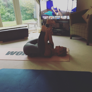 Kerry Katona feet photo thumbnail
