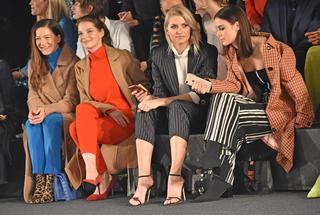 Lena Gercke feet photo thumbnail