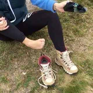 Kerry Katona feet photo thumbnail