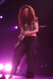 Shakira feet photo thumbnail