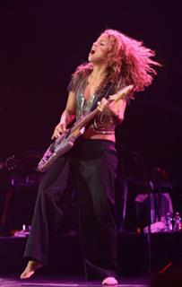 Shakira feet photo thumbnail