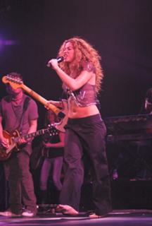 Shakira feet photo thumbnail